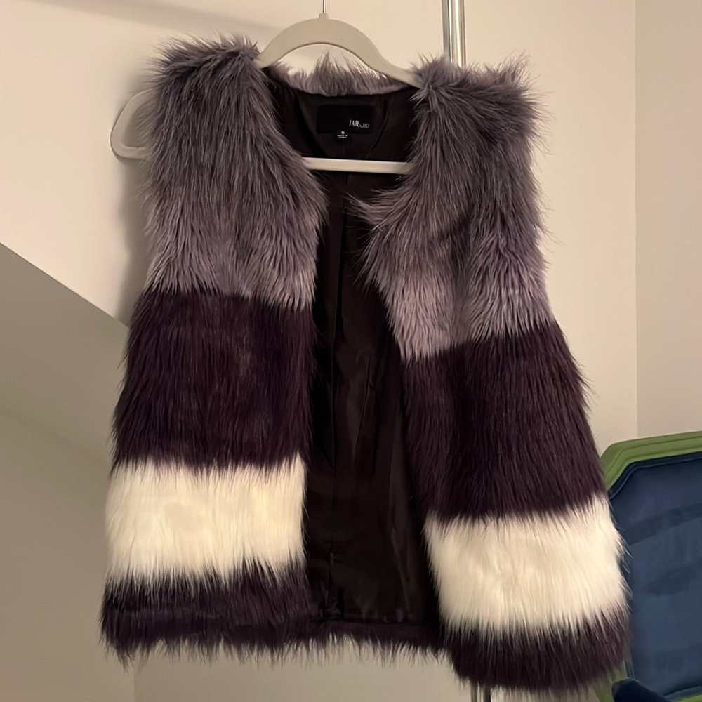 Fate by LFD furry Vest size S